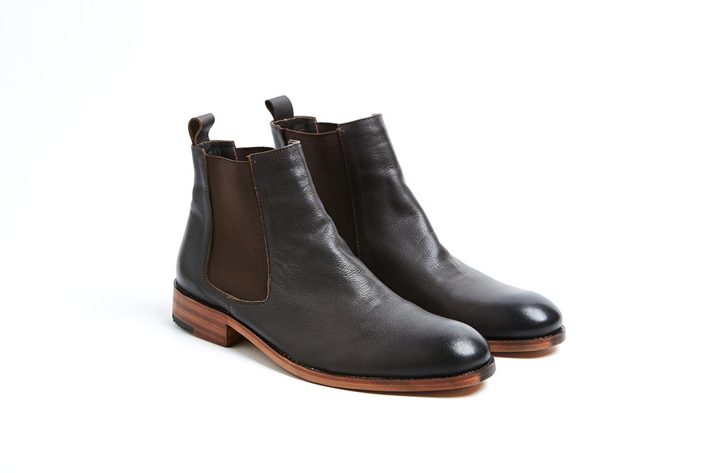 Bota Chelsea Cuero Chocolate